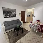 Porta Saragozza Apartment *