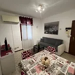 Porta Saragozza Apartment