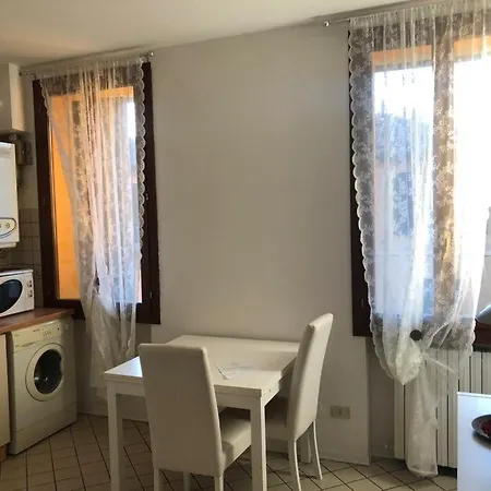 Porta Saragozza 公寓 *