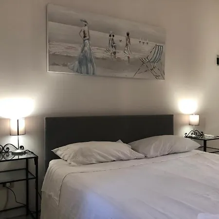 Porta Saragozza Apartment