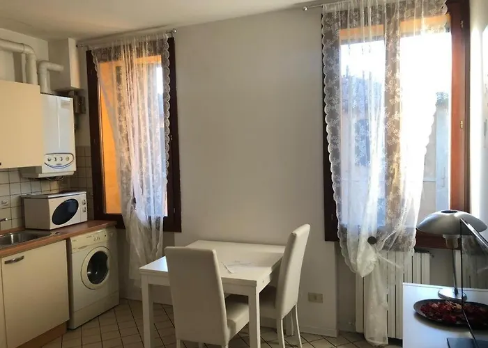 Porta Saragozza דירה *